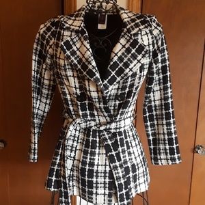 Ladies Classic Wrap Jacket Black/White Plaid